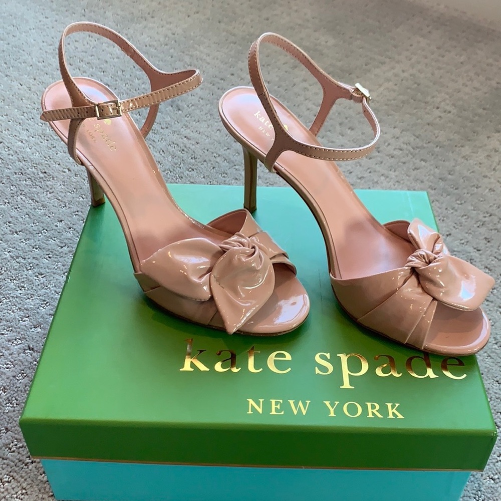 Kate Spade blush patent leather high-heeled dress sandals. Size 8.5